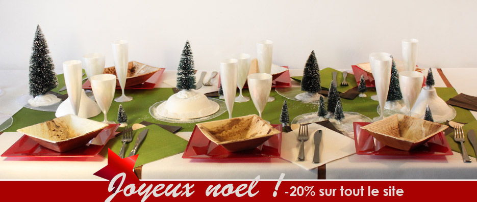 Festi déco Reunion - Venez découvrir chez FESTIDECO Ensemble de vaisselle  jetable pour une table de Noël traditionnelle, moderne et CHIC 🤩🤩🤩